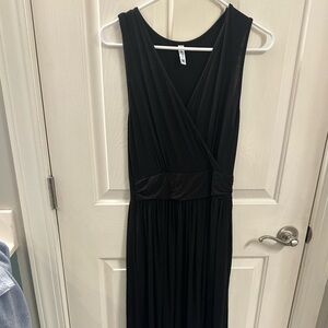 Elegant Black Maxi Dress